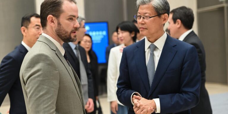 Brasil abre posto tributário na China para ampliar comércio brasil-abre-posto-tributario-na-china-para-ampliar-comercio