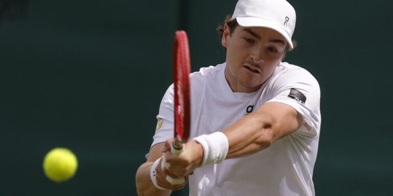 João Fonseca estreia em Wimbledon com 3 a 0 sobre Bautista Agut joao-fonseca-estreia-em-wimbledon-com-3-a-0-sobre-bautista-agut