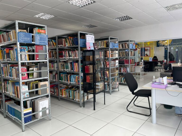 Biblioteca Pública de Porto Belo recebe certificação oficial do Sistema Nacional de Bibliotecas Públicas