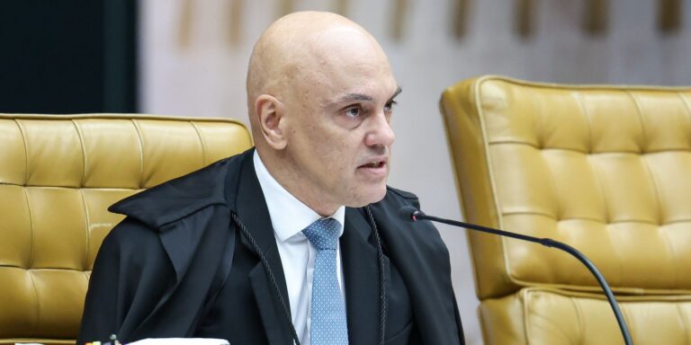 Por ordem de Moraes, PF faz busca por armas na casa de Bolsonaro por-ordem-de-moraes,-pf-faz-busca-por-armas-na-casa-de-bolsonaro
