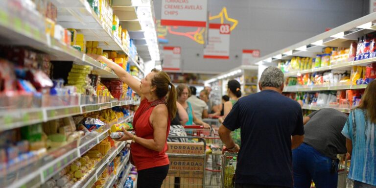 Cesta básica fica mais cara em 17 capitais brasileiras em junho cesta-basica-fica-mais-cara-em-17-capitais-brasileiras-em-junho