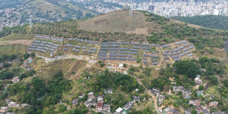 Usina solar em comunidade de Niterói gera energia para 19 creches usina-solar-em-comunidade-de-niteroi-gera-energia-para-19-creches