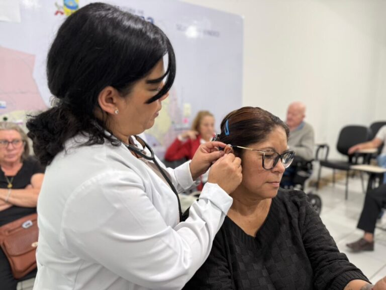 Projeto Ouvir Bem contempla mais de 80 pacientes com entrega de aparelhos auditivos em Itapema