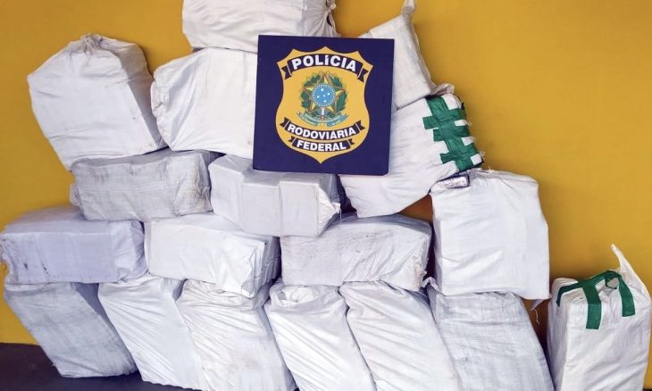 PRF apreende quase meia tonelada de cocaína na BR-101