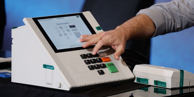 Totalização dos votos é aberta, auditável e segura, diz TSE totalizacao-dos-votos-e-aberta,-auditavel-e-segura,-diz-tse