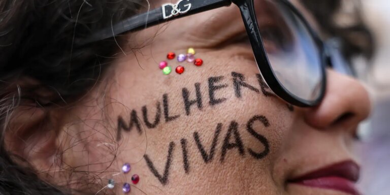 Ex-policial do Rio é condenado a 28 anos de prisão por feminicídio ex-policial-do-rio-e-condenado-a-28-anos-de-prisao-por-feminicidio