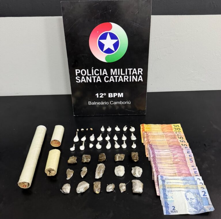 policia-militar-prende-dois-homens-por-trafico-de-drogas-em-camboriu