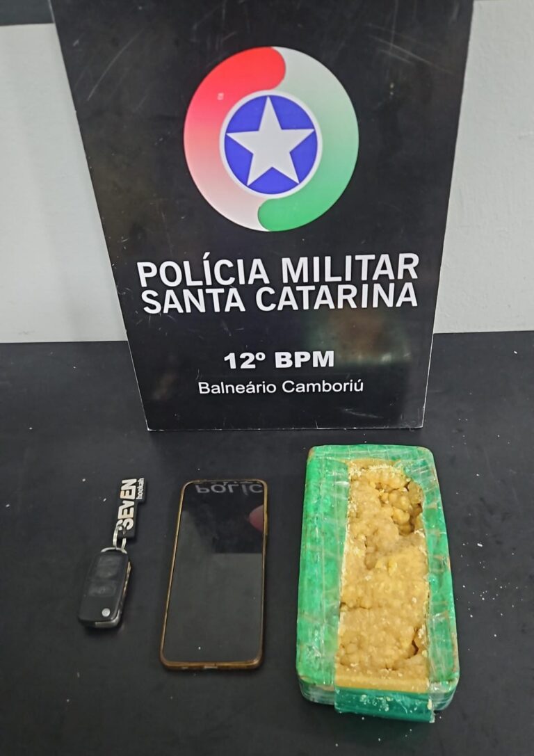 pm-apreende-cerca-de-1-kg-de-crack-durante-abordagem-na-br-101-em-balneario-camboriu