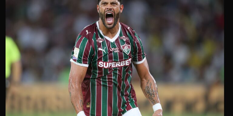 Fluminense vira sobre o Remo e se mantém firme no G-4 do Brasileirão fluminense-vira-sobre-o-remo-e-se-mantem-firme-no-g-4-do-brasileirao