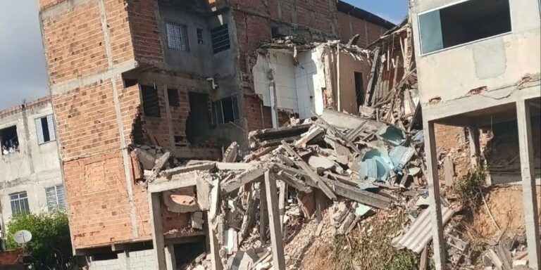 Explosão de botijão de gás causa interdição de 13 casas em São Paulo explosao-de-botijao-de-gas-causa-interdicao-de-13-casas-em-sao-paulo