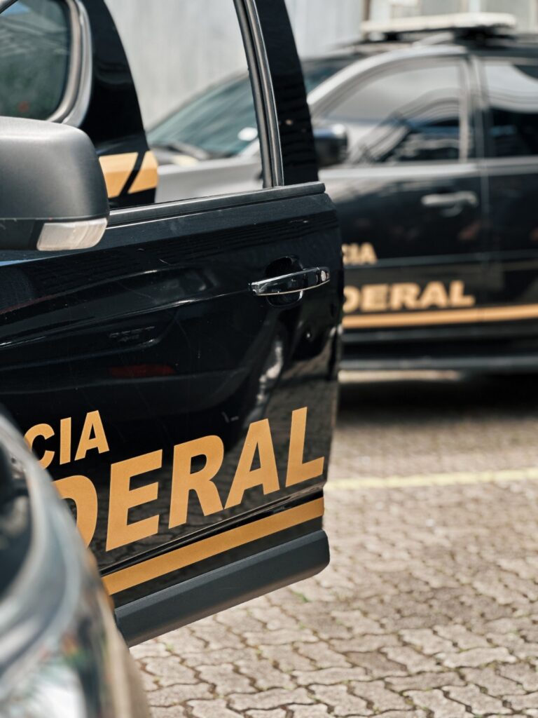 Polícia Federal prende em Florianópolis homem procurado internacionalmente por abuso sexual policia-federal-prende-em-florianopolis-homem-procurado-internacionalmente-por-abuso-sexual