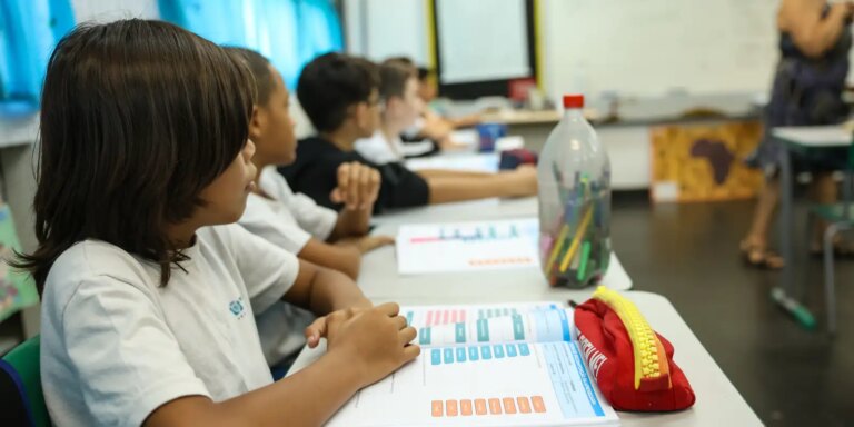 Professores têm 8 mil vagas gratuitas para pós-graduação professores-tem-8-mil-vagas-gratuitas-para-pos-graduacao
