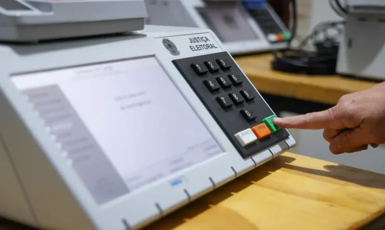 tse-aprova-registros-de-seis-candidatos-a-presidencia-da-republica