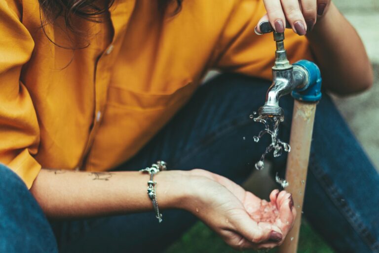 moradores-de-bombinhas-podem-solicitar-ligacao-a-rede-de-agua-tratada