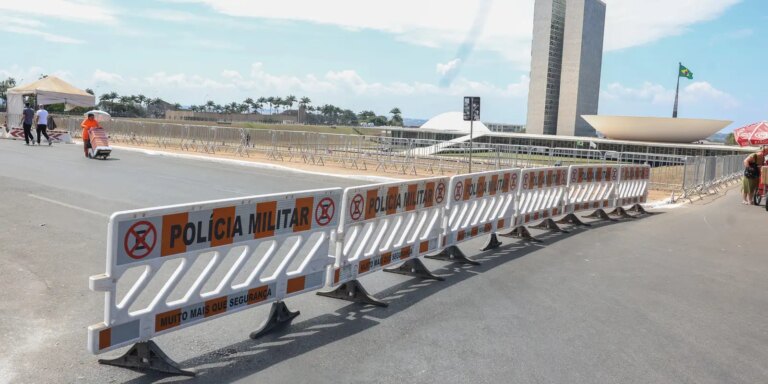 Confira dicas para acompanhar o Desfile de 7 de Setembro em Brasília confira-dicas-para-acompanhar-o-desfile-de-7-de-setembro-em-brasilia