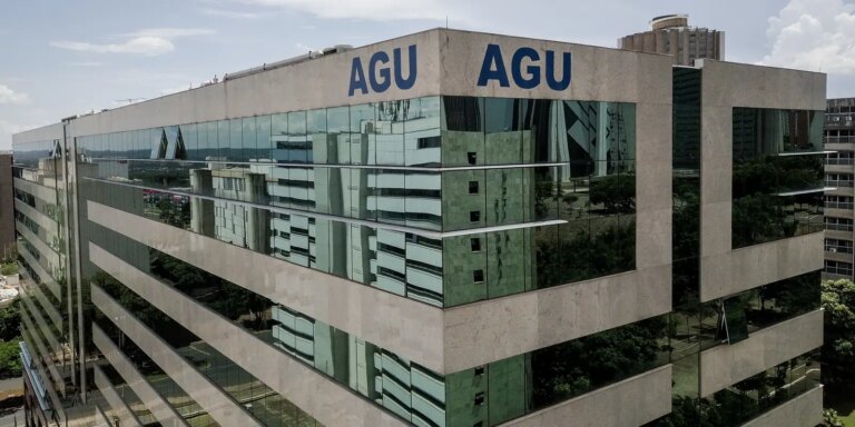 agu-pede-suspensao-imediata-do-afastamento-de-diretor-geral-da-pf
