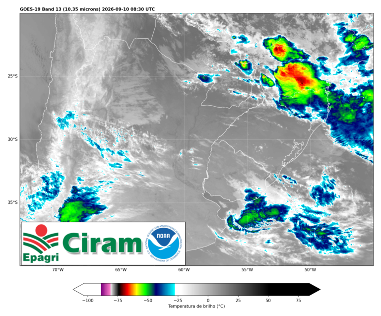 quinta-feira-tem-chuva-intensa-e-risco-de-temporais-em-santa-catarina