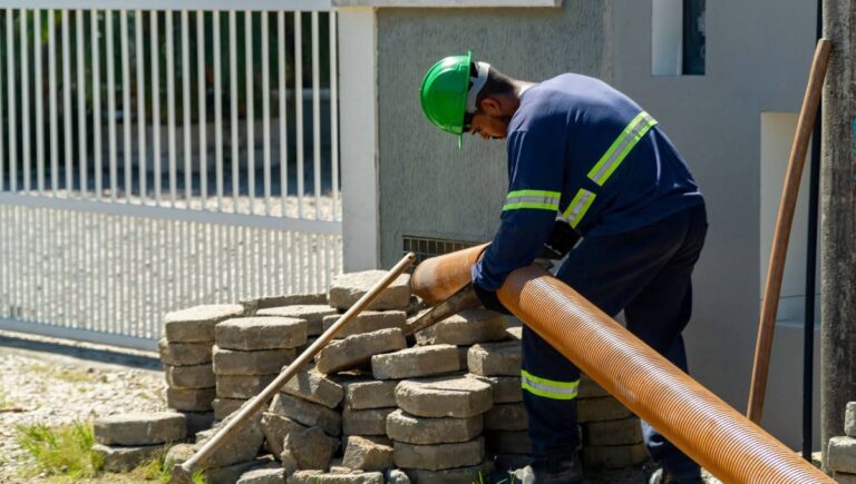 Saneamento impulsiona empregos e investimentos em Santa Catarina saneamento-impulsiona-empregos-e-investimentos-em-santa-catarina