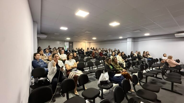 Formação orienta professores sobre manejo de comportamentos e situações de crise nas escolas de Itapema formacao-orienta-professores-sobre-manejo-de-comportamentos-e-situacoes-de-crise-nas-escolas-de-itapema
