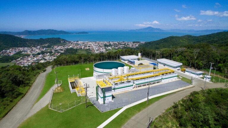 relembrando-a-historia:-um-dos-maiores-investimentos-em-agua-do-pais-esta-em-bombinhas