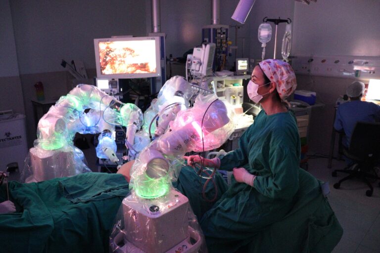 Hospital da Unimed Litoral recebe cirurgias ao vivo durante congresso internacional em Balneário Camboriú hospital-da-unimed-litoral-recebe-cirurgias-ao-vivo-durante-congresso-internacional-em-balneario-camboriu
