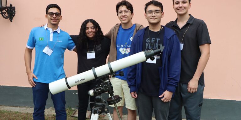 Olimpíada de Astronomia no Vietnã tem cinco estudantes brasileiros olimpiada-de-astronomia-no-vietna-tem-cinco-estudantes-brasileiros