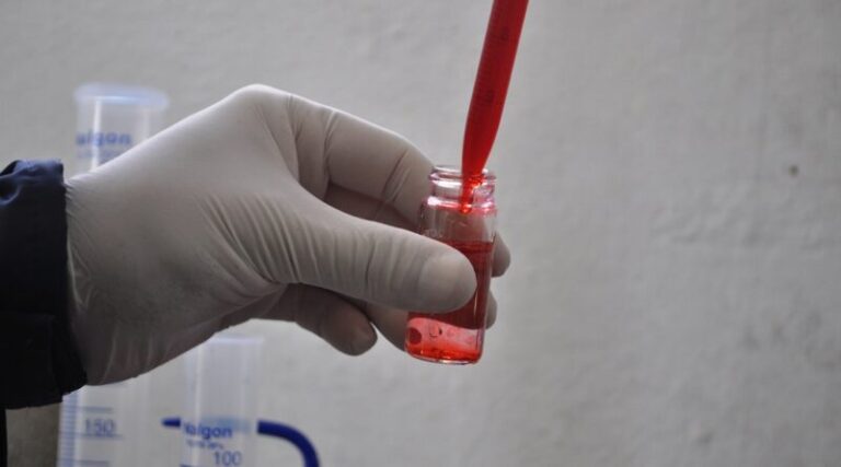 monitoramento-da-qualidade-da-agua-tratada-garante-seguranca-no-consumo-em-bombinhas 