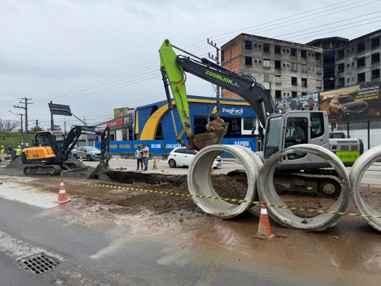 obra-de-drenagem-na-avenida-do-estado-avanca-com-mais-de-100-metros-de-tubulacao