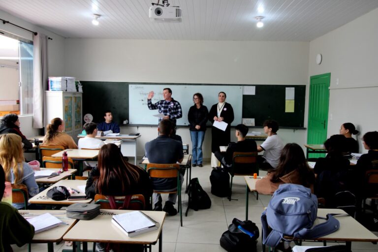 porto-belo-realiza-diagnostico-nas-escolas-para-mapear-percepcao-sobre-violencia-domestica