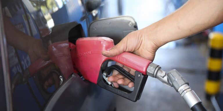 Subsídio de R$ 2,12 ao diesel deve ser mantido por 30 dias subsidio-de-r$-2,12-ao-diesel-deve-ser-mantido-por-30-dias