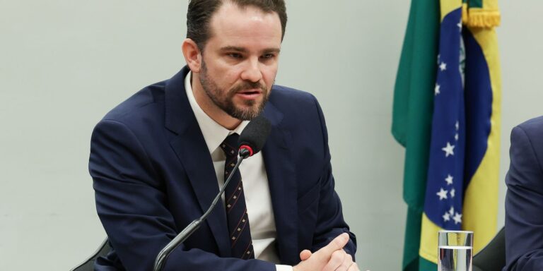 financiador-do-filme-dark-horse-recebeu-dinheiro-do-crime-organizado