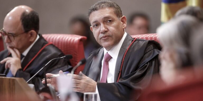 Presidente do TSE reclama de interferência em decisões da Corte presidente-do-tse-reclama-de-interferencia-em-decisoes-da-corte