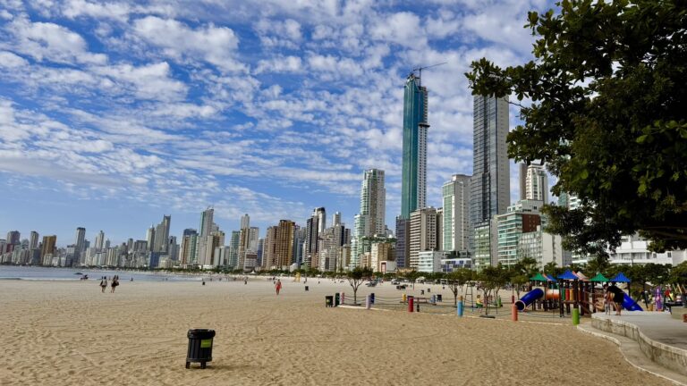 movimenta-week-oferece-descontos-de-ate-50%-em-balneario-camboriu