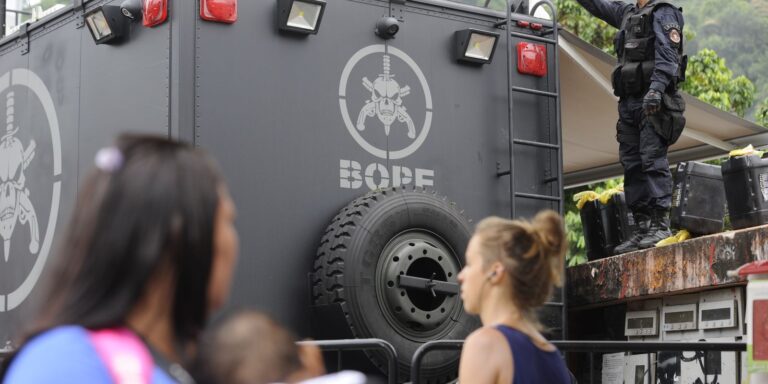 RJ: morte de PM do Bope em confronto entre policiais é investigada rj:-morte-de-pm-do-bope-em-confronto-entre-policiais-e-investigada