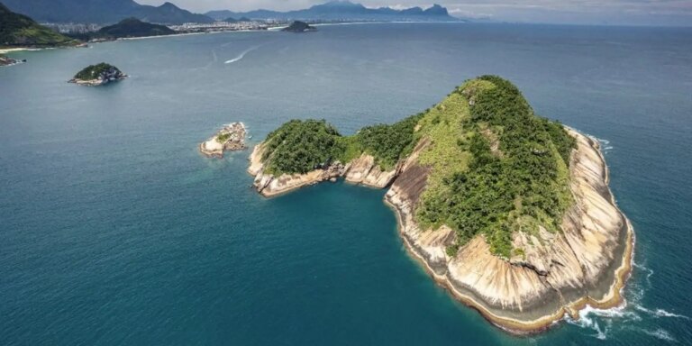 rio:-reserva-marinha-alia-protecao-ambiental-com-atividades-economicas