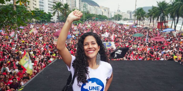 estudantes-retomam-protagonismo-em-momento-decisivo-no-pais,-diz-une