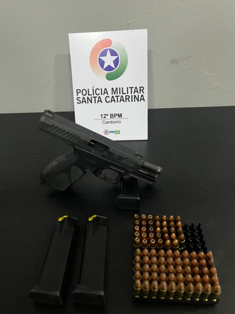 PM apreende pistola e 84 munições em ocorrência de violência doméstica em Camboriú pm-apreende-pistola-e-84-municoes-em-ocorrencia-de-violencia-domestica-em-camboriu
