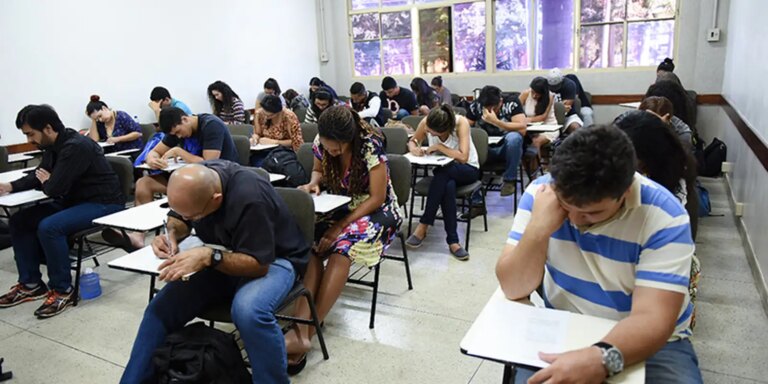 Provas de português para estrangeiros começam nesta terça-feira provas-de-portugues-para-estrangeiros-comecam-nesta-terca-feira