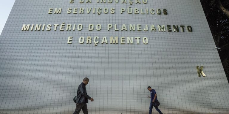 Governo pretende realocar R$ 20 bilhões no Orçamento de 2027 governo-pretende-realocar-r$-20-bilhoes-no-orcamento-de-2027