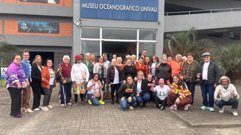 balneario-picarras-encerra-semana-da-pessoa-idosa-com-escolha-do-rei-e-rainha-60+