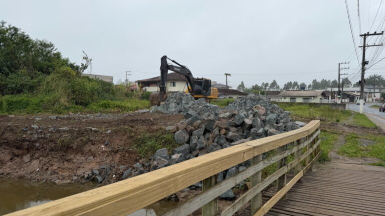 balneario-picarras-inicia-obra-de-contencao-contra-erosao-no-bairro-santo-antonio