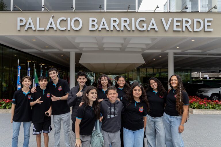 vereadores-mirins-de-itapema-visitam-a-assembleia-legislativa-de-santa-catarina