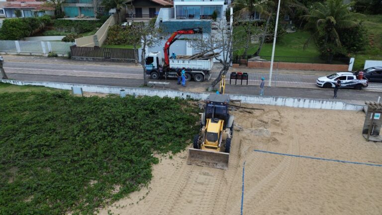 balneario-picarras-intensifica-manutencao-da-orla-para-a-temporada-de-verao