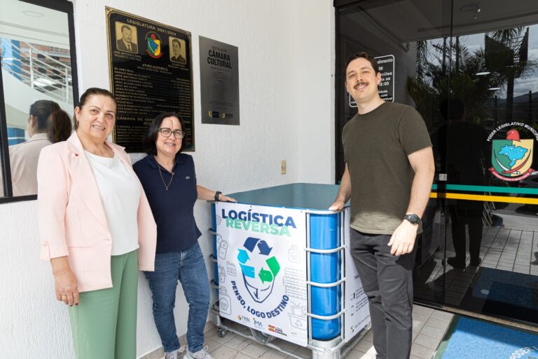 Câmara de Itapema recebe ponto de coleta de lixo eletrônico camara-de-itapema-recebe-ponto-de-coleta-de-lixo-eletronico