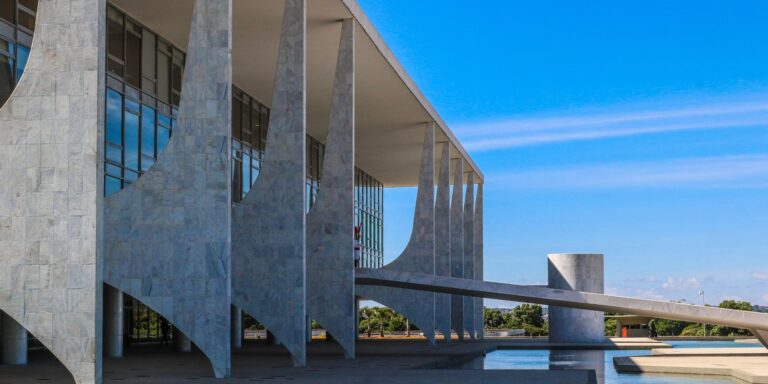 Instituto prevê impacto fiscal de R$ 40 bilhões com promessas de Lula instituto-preve-impacto-fiscal-de-r$-40-bilhoes-com-promessas-de-lula
